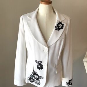Women’s WHITE BLAZER / JACKET … Embellished / embroidery in black size 8